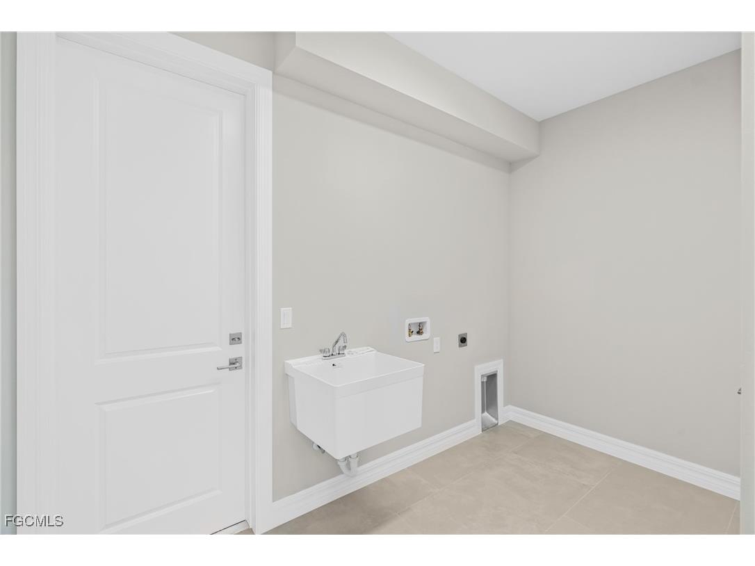 2005 NW 32nd Court Cape Coral FL 33993 2025019049 image31