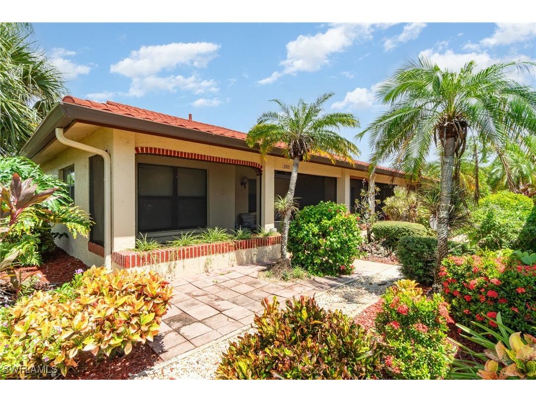 2005 Pine Isle Lane Naples FL 34112 225070453 image1