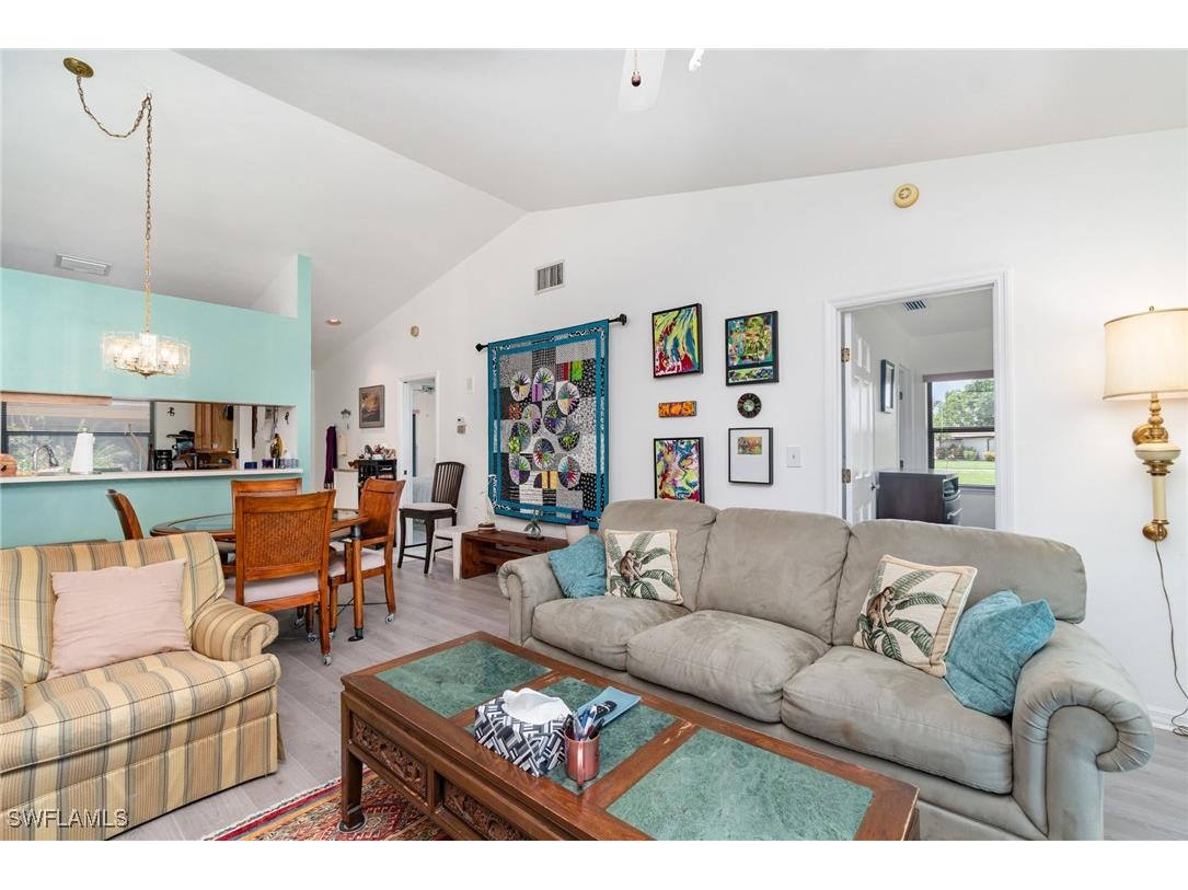 2005 Pine Isle Lane Naples FL 34112 225070453 image4