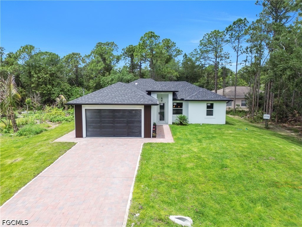 2005 Robert Avenue Alva FL 33920 2026020535 image1