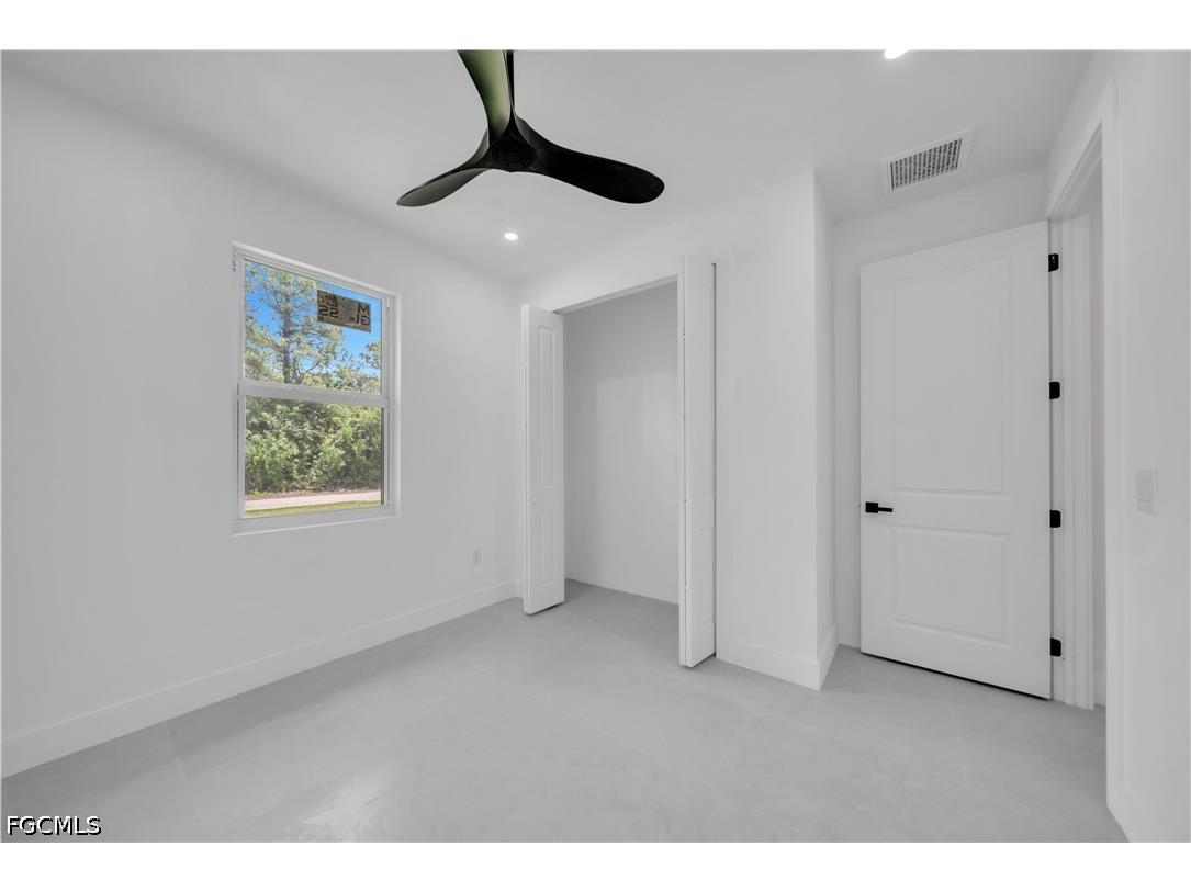 2005 Robert Avenue Alva FL 33920 2026020535 image16