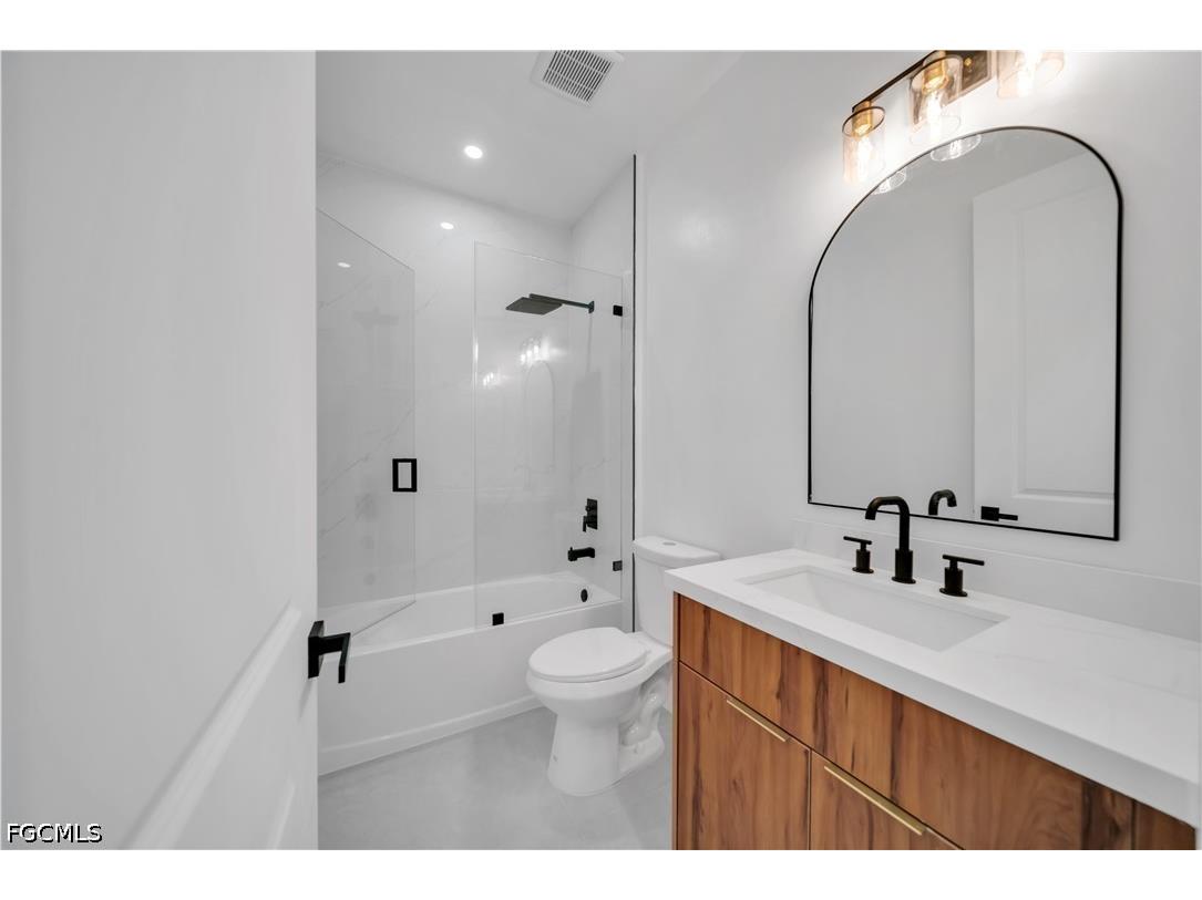 2005 Robert Avenue Alva FL 33920 2026020535 image17