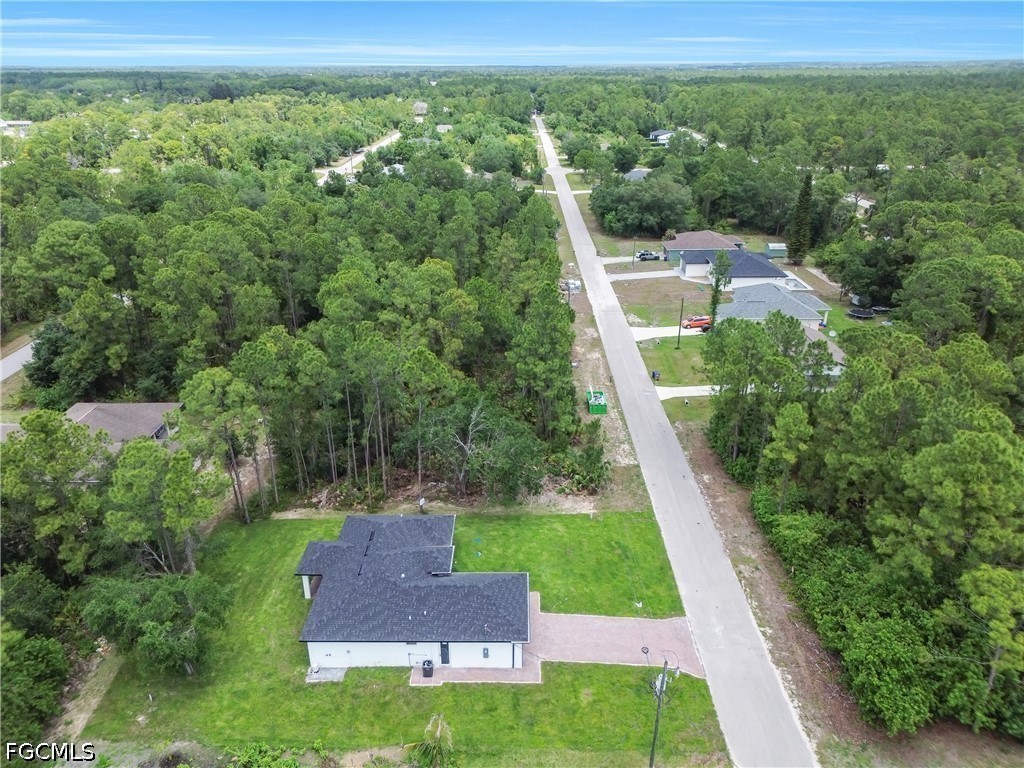 2005 Robert Avenue Alva FL 33920 2026020535 image2