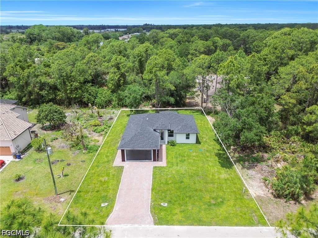 2005 Robert Avenue Alva FL 33920 2026020535 image3