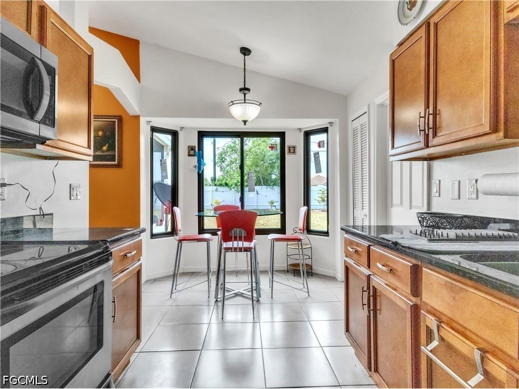 2006 NE 15th Terrace Cape Coral FL 33909 2026025085 image2