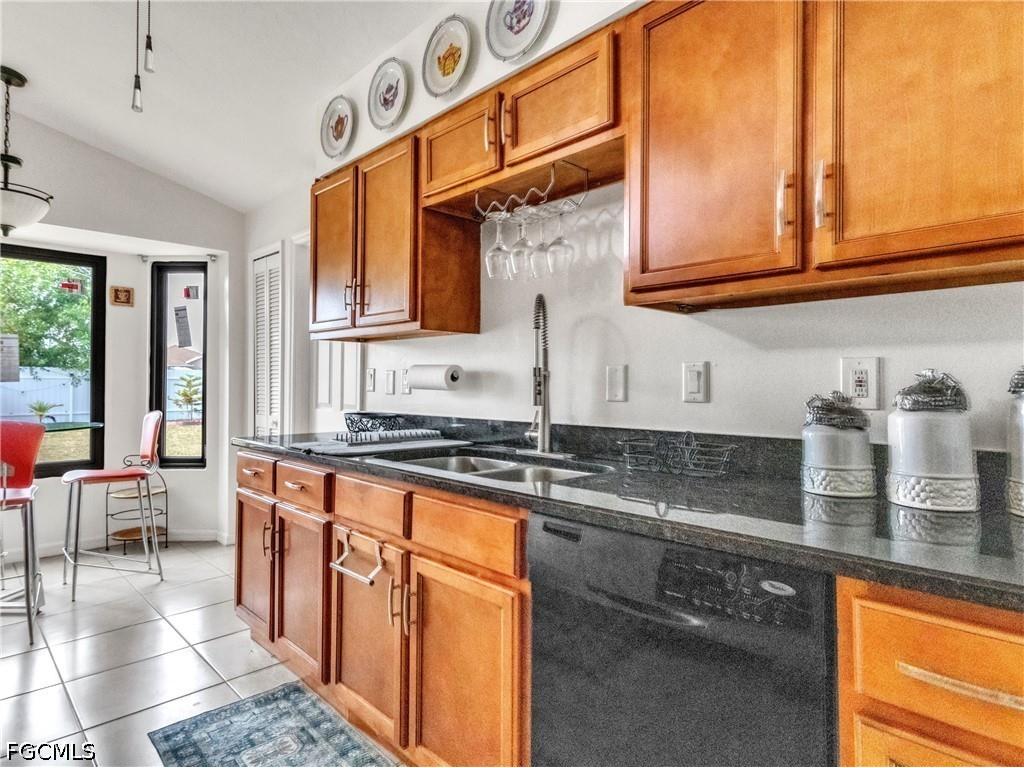 2006 NE 15th Terrace Cape Coral FL 33909 2026025085 image4