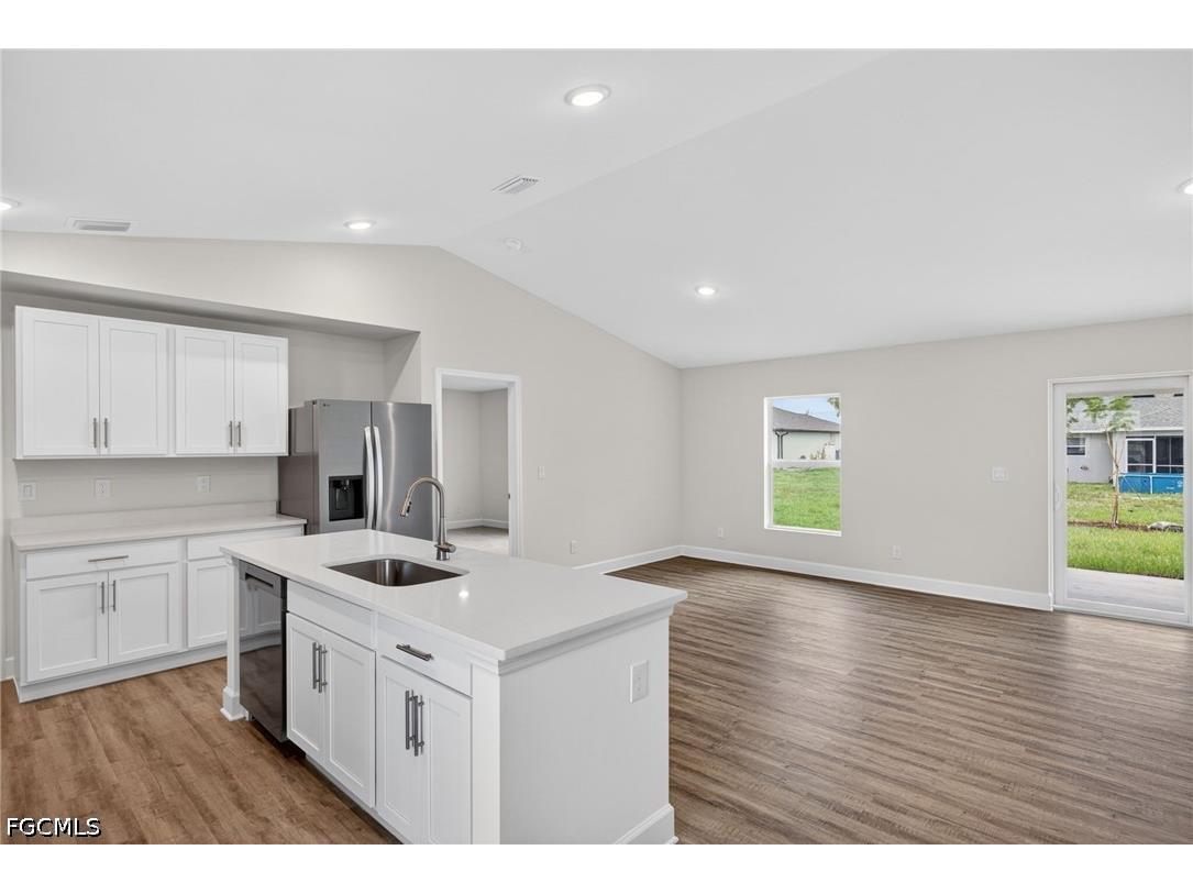 2006 NW 16th Place Cape Coral FL 33993 2026024956 image8