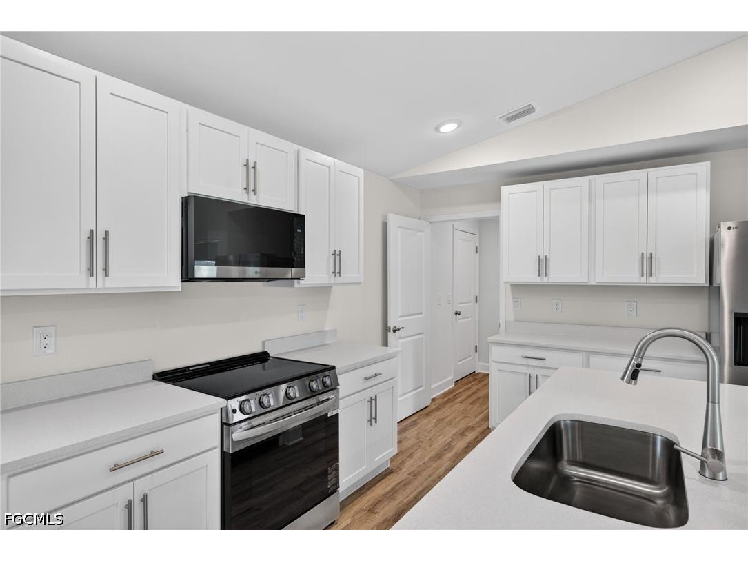 2006 NW 16th Place Cape Coral FL 33993 2026024956 image9