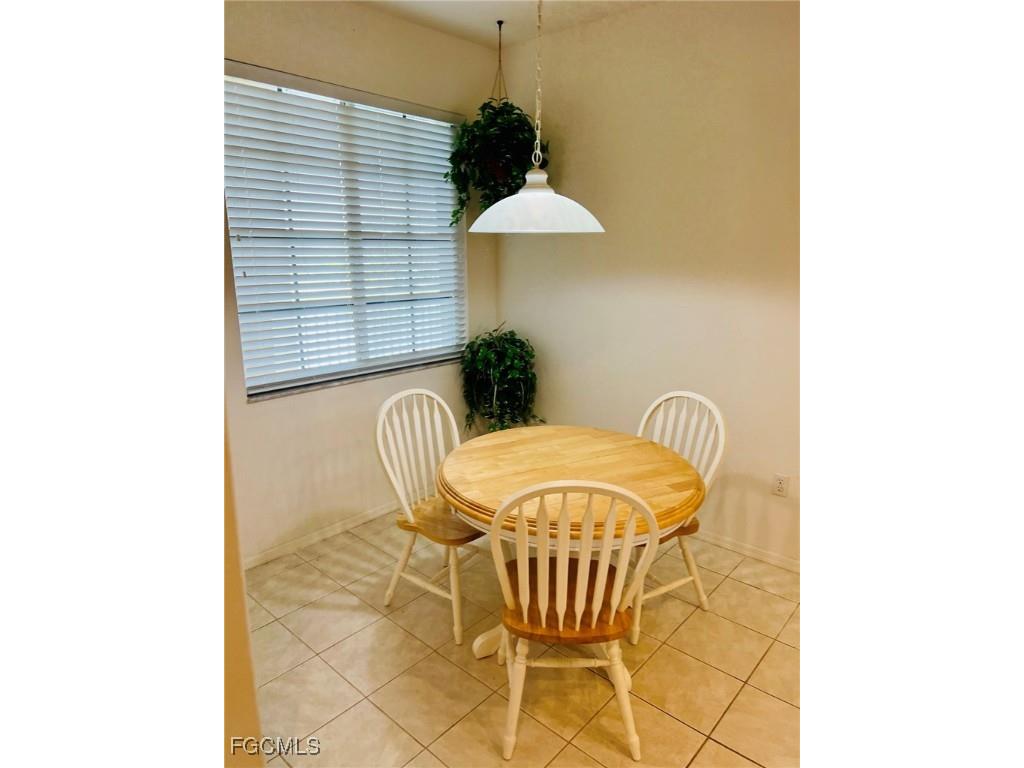 20061 Sanibel View Circle #204 Fort Myers FL 33908 2025005998 image5