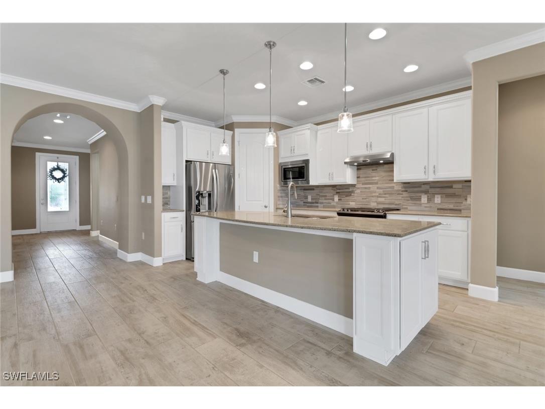 20063 Tavernier Drive Estero FL 33928 225070101 image1