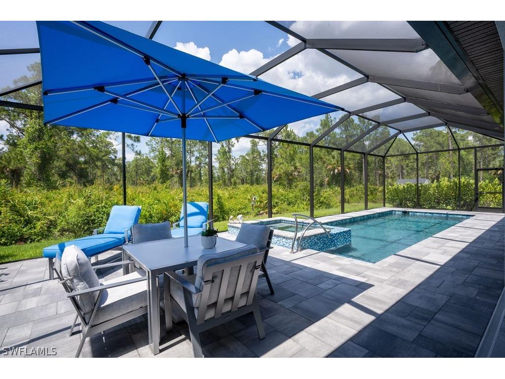 2007 22nd Avenue NE Naples FL 34120 224043299 image1