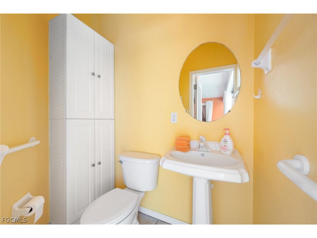 2007 NE 1st Avenue Cape Coral FL 33909 2026009587 image20