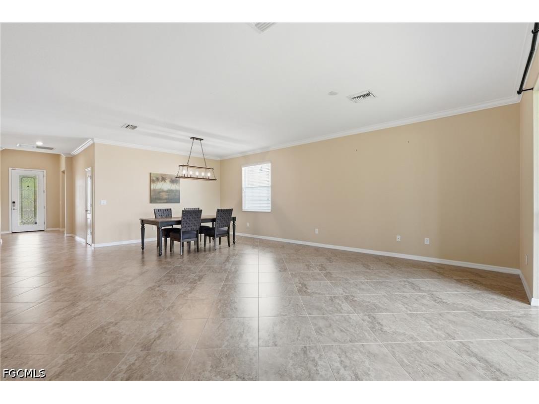 2007 Parson Street Naples FL 34120 2026025533 image3
