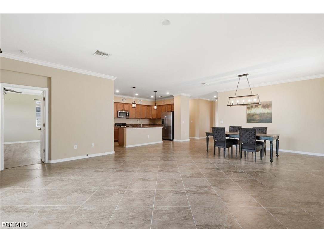 2007 Parson Street Naples FL 34120 2026025533 image6