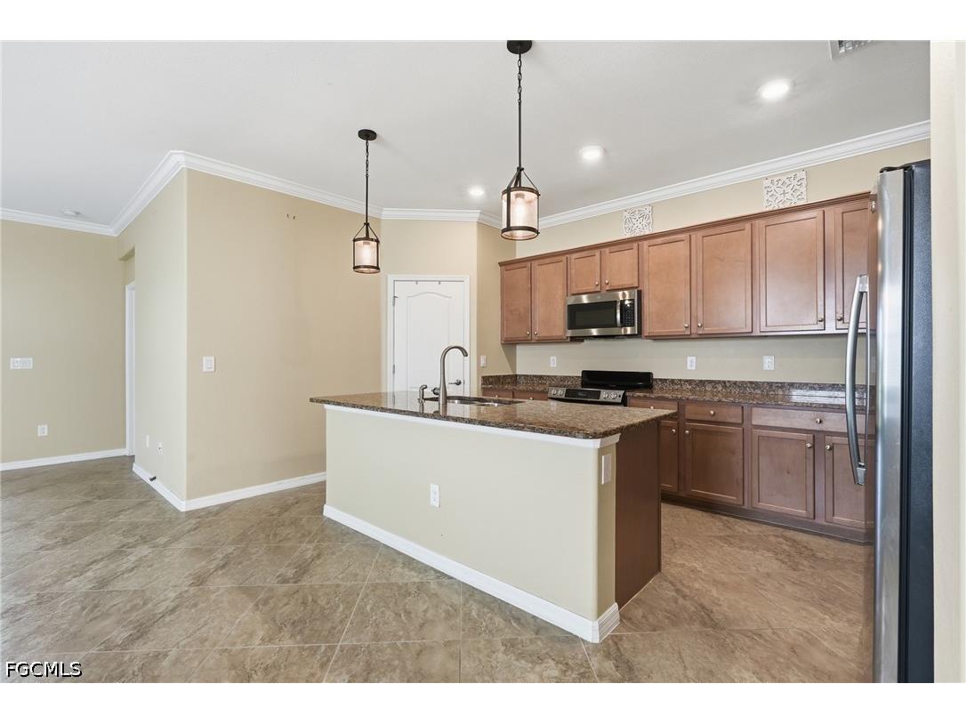 2007 Parson Street Naples FL 34120 2026025533 image7