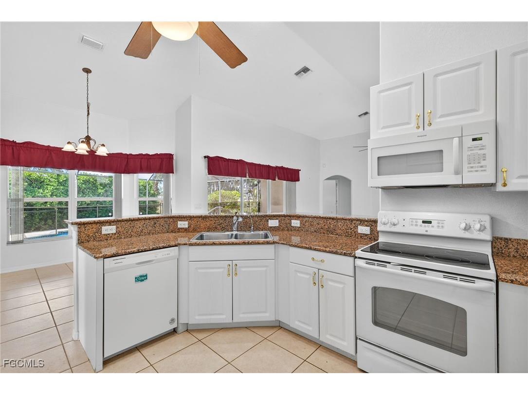 2007 SW 43rd Terrace Cape Coral FL 33914 2025016823 image11