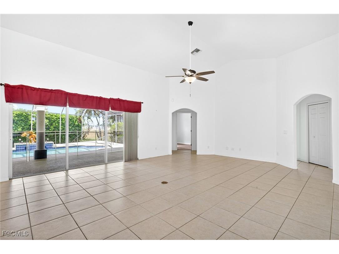 2007 SW 43rd Terrace Cape Coral FL 33914 2025016823 image3