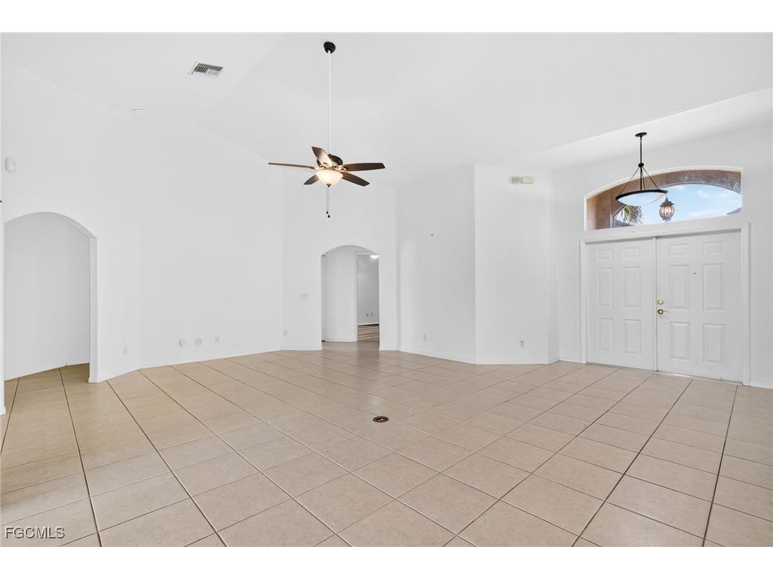 2007 SW 43rd Terrace Cape Coral FL 33914 2025016823 image5