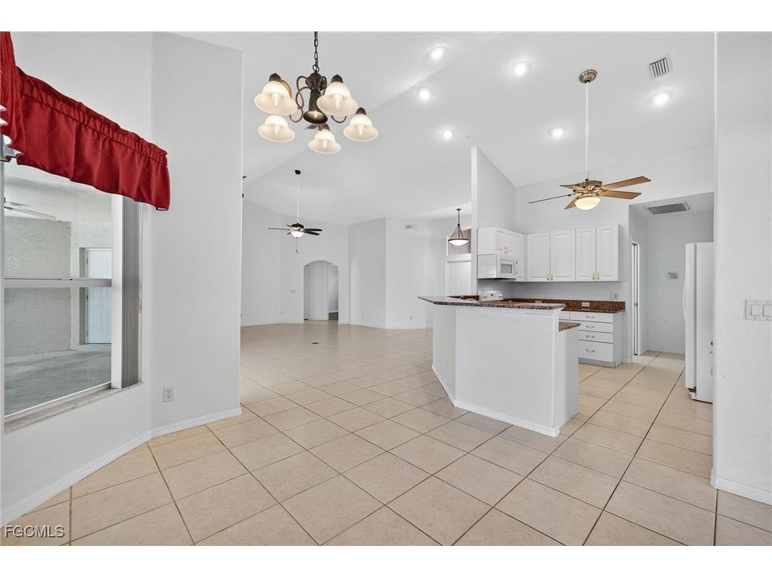 2007 SW 43rd Terrace Cape Coral FL 33914 2025016823 image8