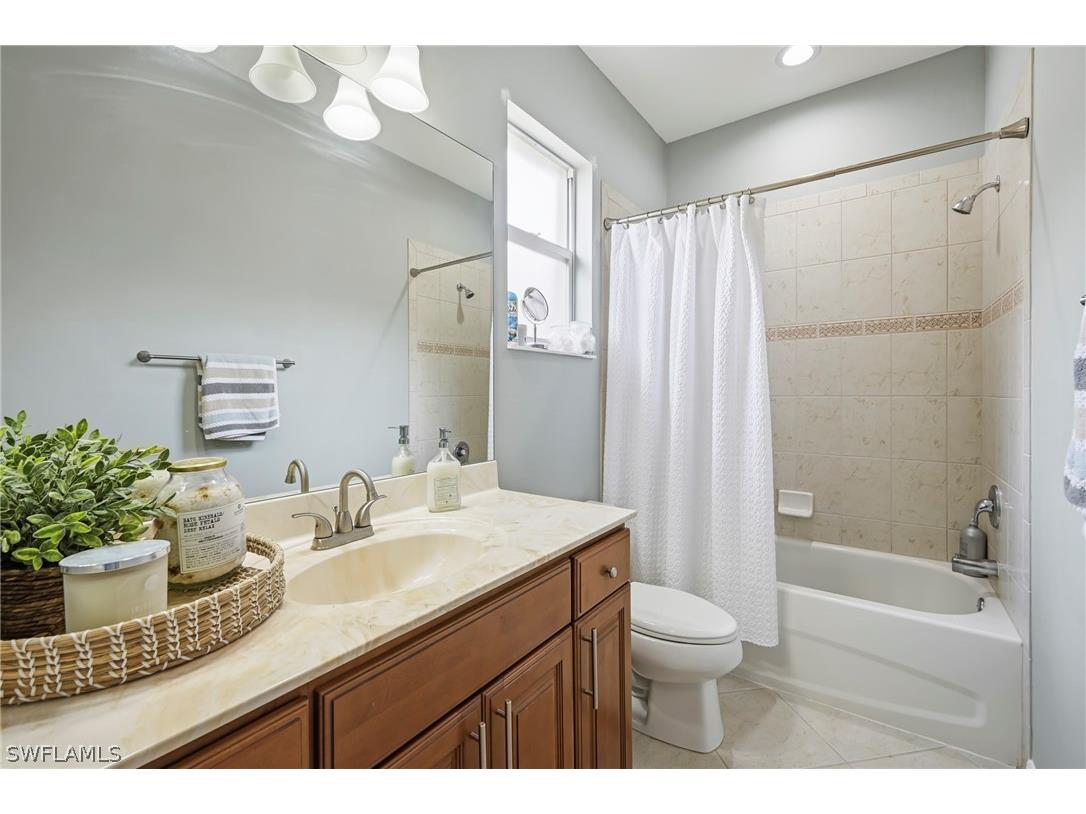 20079 Larino Loop Estero FL 33928 226011239 image27