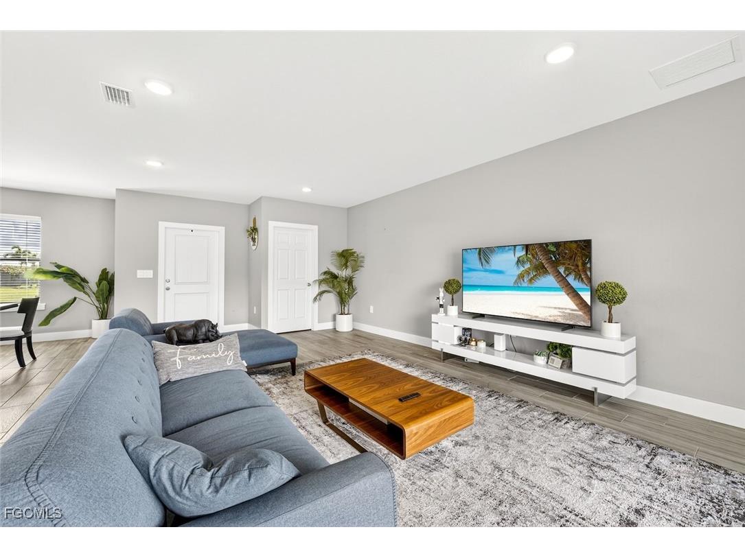 2008 NW 24th Place Cape Coral FL 33993 2026000871 image17