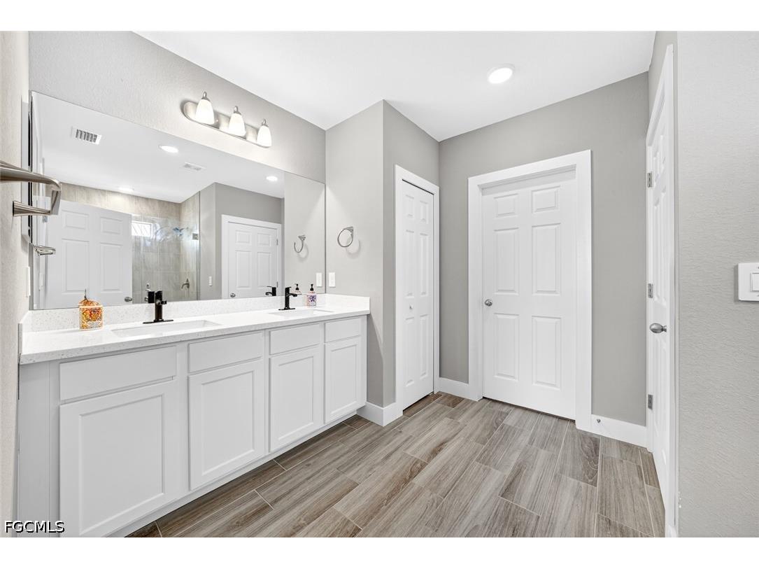 2008 NW 24th Place Cape Coral FL 33993 2026020003 image28
