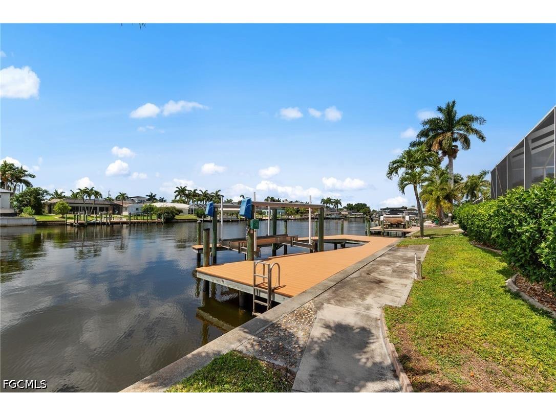 2008 Palaco Grande Parkway Cape Coral FL 33904 2026020537 image44