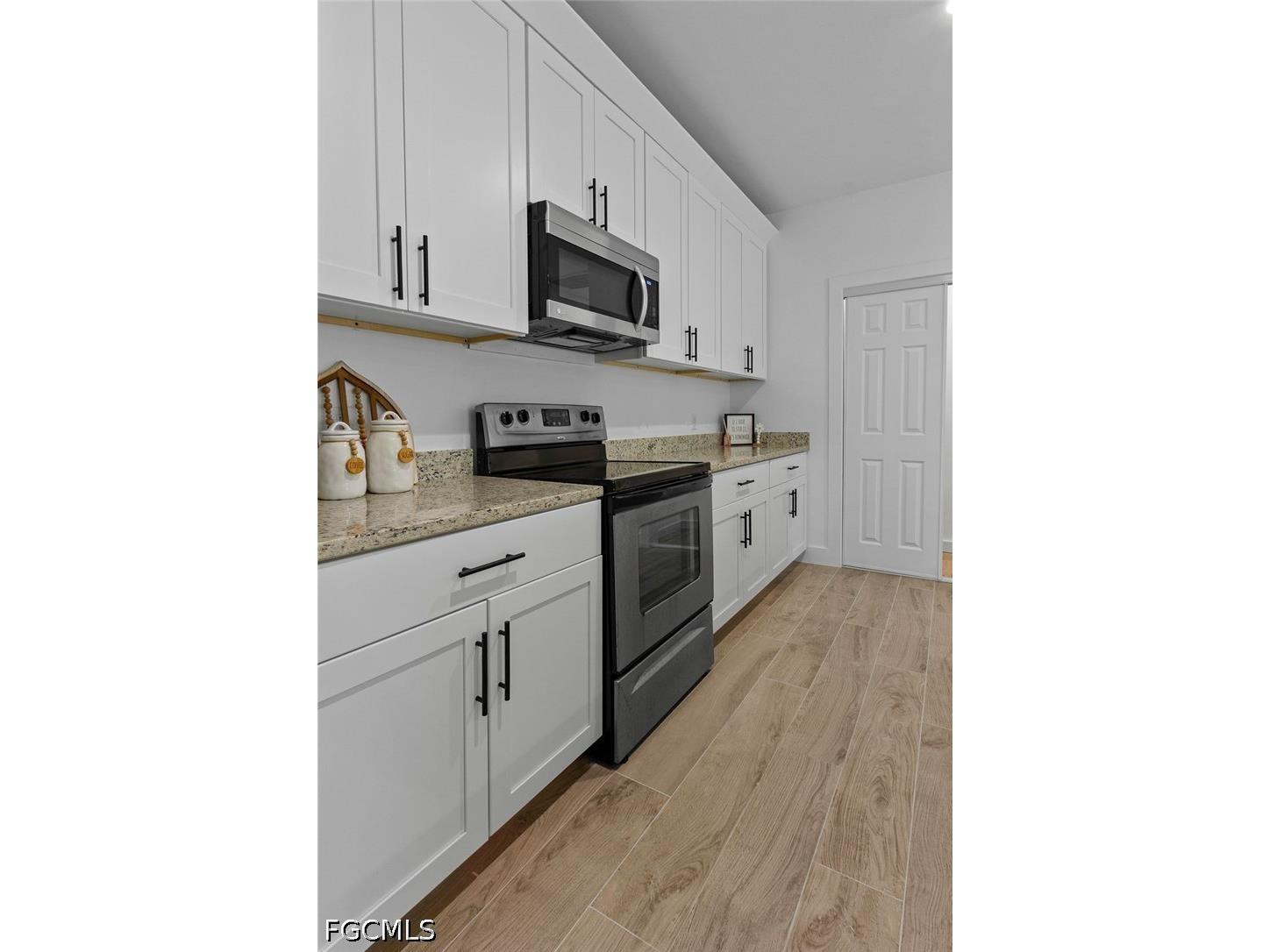 2008 Robert Avenue Alva FL 33920 2026031596 image11