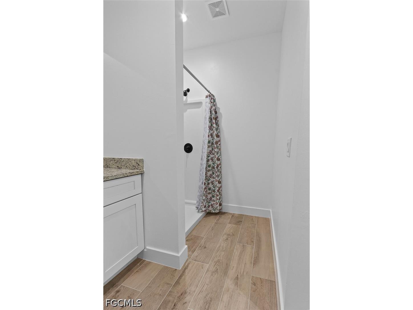 2008 Robert Avenue Alva FL 33920 2026031596 image25