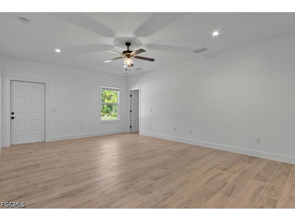 2008 Robert Avenue Alva FL 33920 2026031596 image5