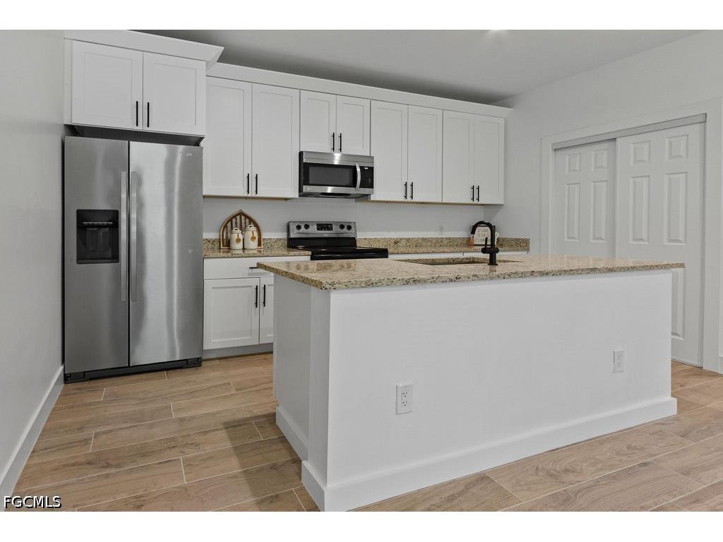 2008 Robert Avenue Alva FL 33920 2026031596 image9
