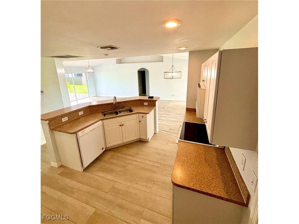 2009 NW 3rd Avenue Cape Coral FL 33993 2025010451 image25