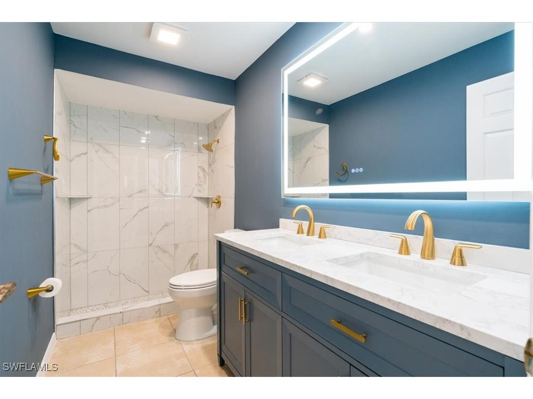 2009 Pine Isle Lane #2009 Naples FL 34112 225078909 image10