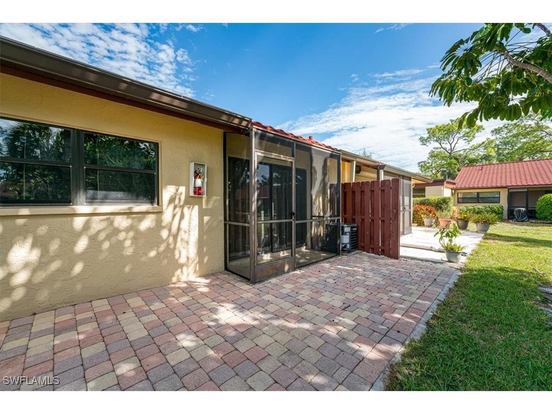 2009 Pine Isle Lane #2009 Naples FL 34112 225078909 image2