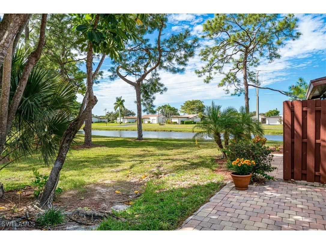 2009 Pine Isle Lane #2009 Naples FL 34112 225078909 image3