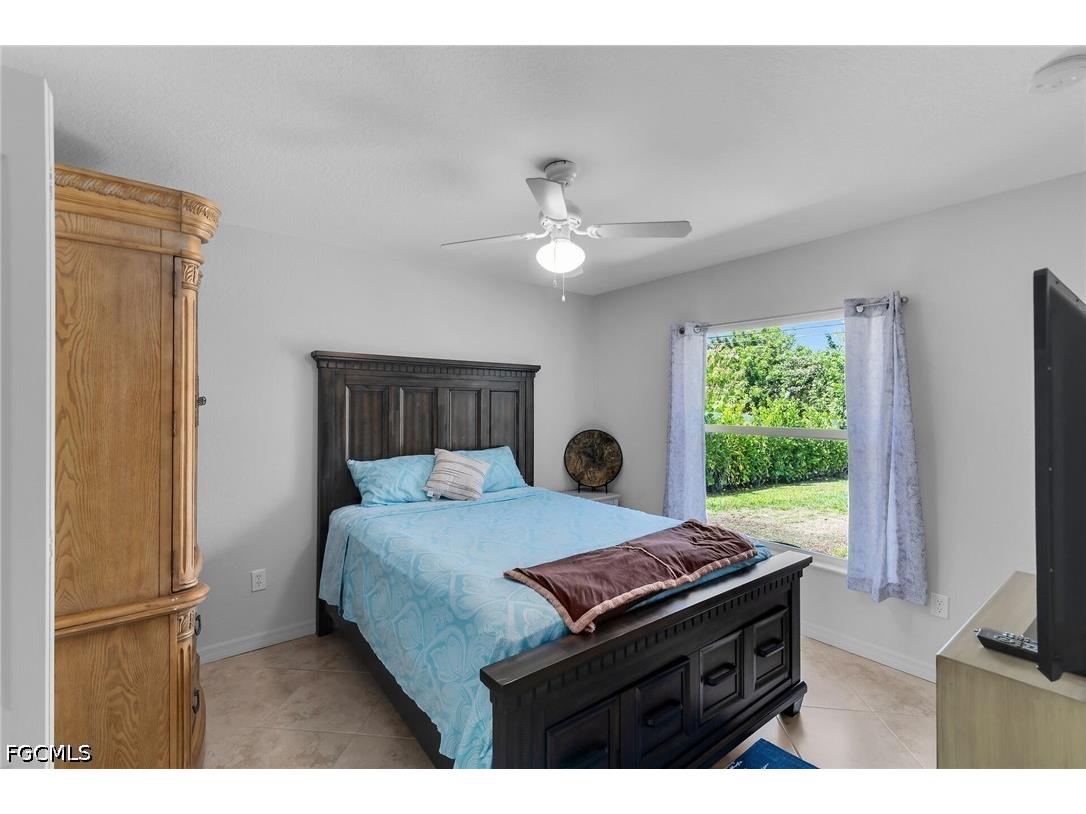 2009 SW 36th Terrace Cape Coral FL 33914 2026014245 image15
