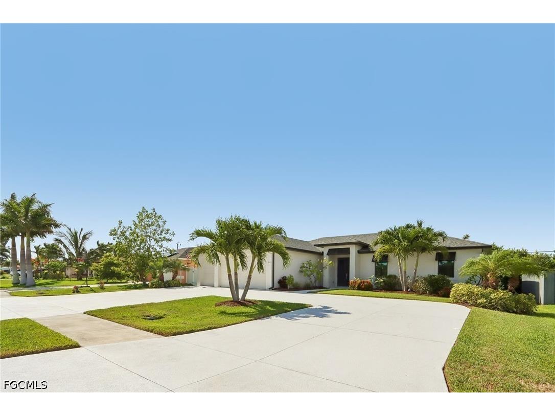 2009 Savona Parkway W Cape Coral FL 33914 2026023348 image3