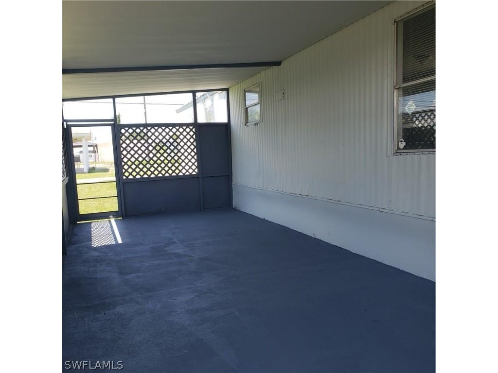 201 2nd Street NW Moore Haven FL 33471 224040553 image1