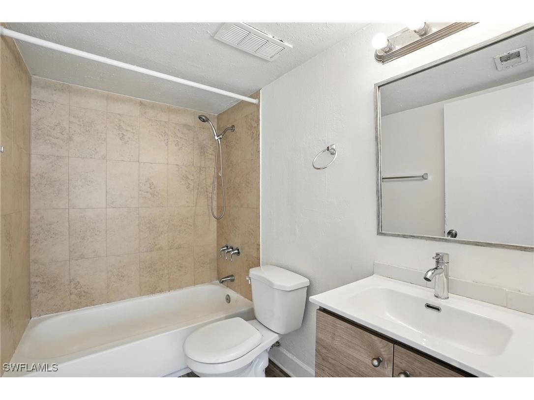 201-5 Santa Clara Drive #201 Naples FL 34104 225060606 image19