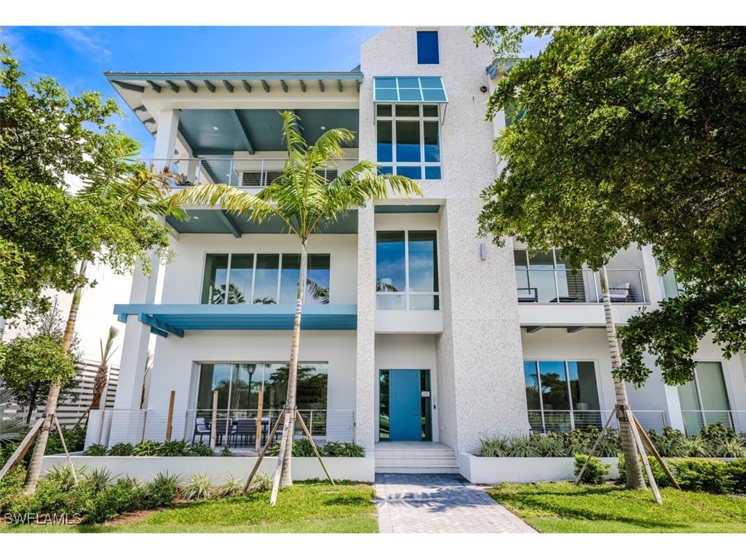 201 8th Street S #101 Naples FL 34102 224077878 image1