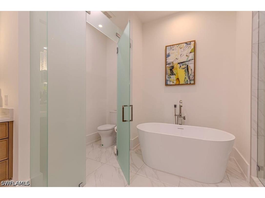 201 8th Street S #104 Naples FL 34102 226014192 image23