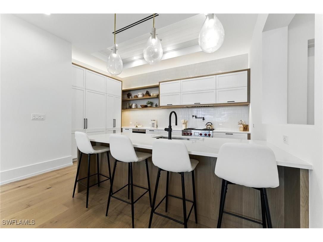 201 8th Street S #208 Naples FL 34102 225056174 image13