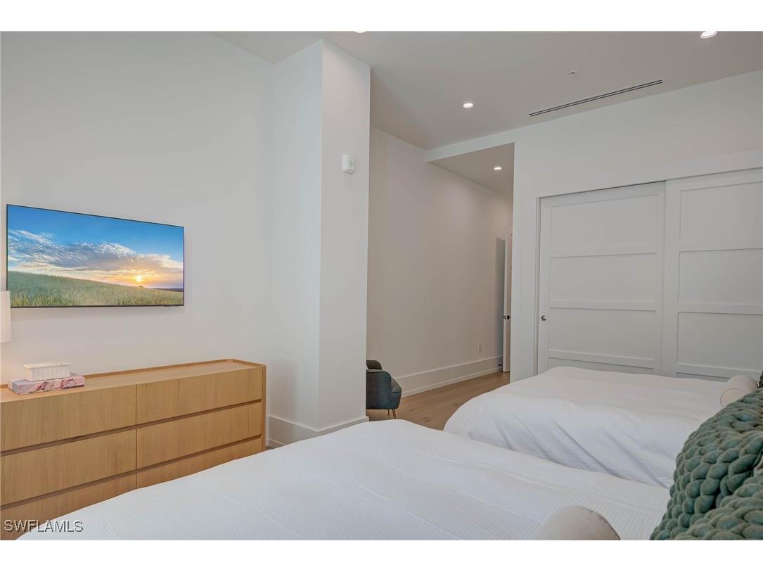 201 8th Street S #208 Naples FL 34102 225056174 image21