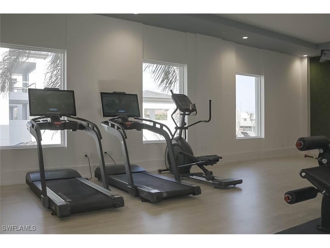 201 8th Street S #208 Naples FL 34102 225056174 image32