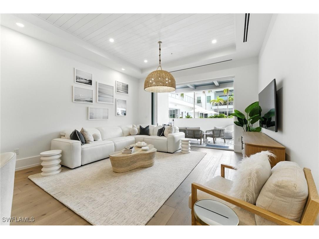 201 8th Street S #208 Naples FL 34102 225056174 image5