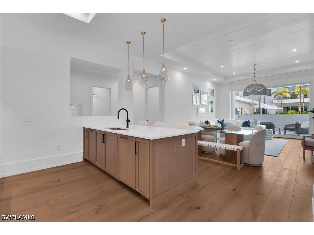 201 8th Street S #208 Naples FL 34102 226019627 image14