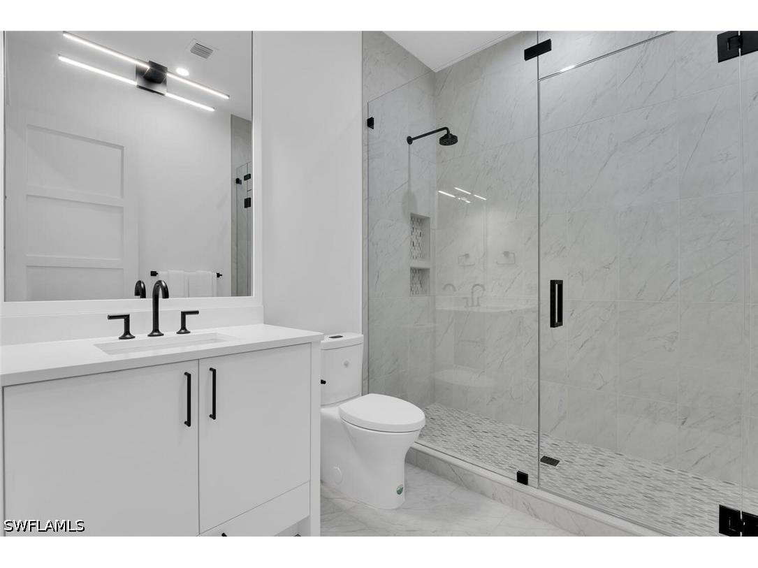 201 8th Street S #208 Naples FL 34102 226019627 image24