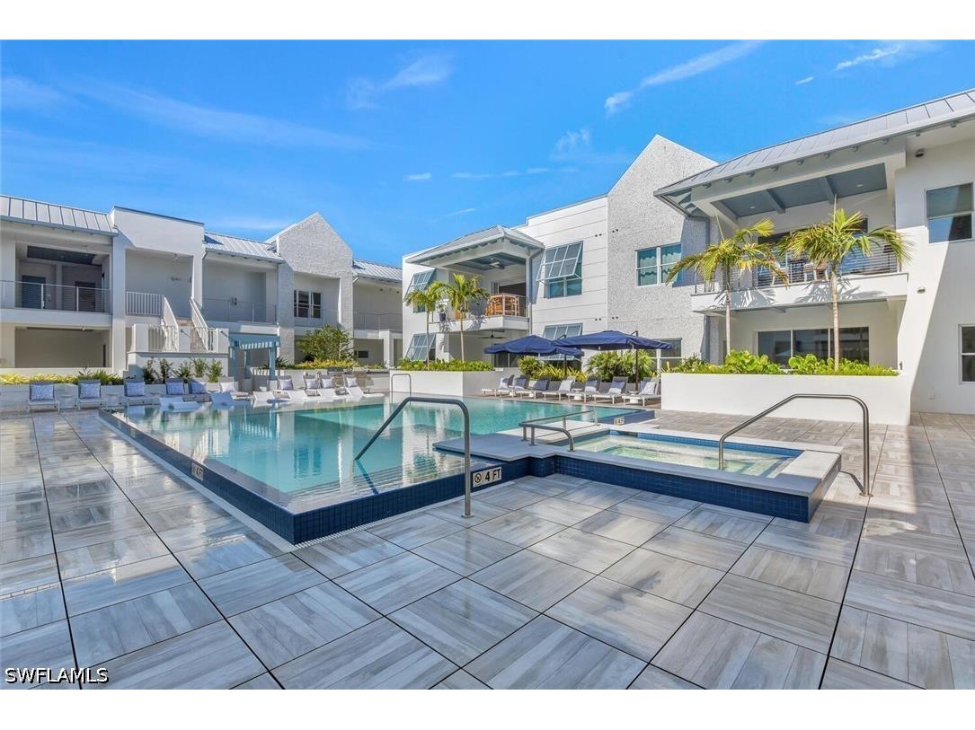 201 8th Street S #208 Naples FL 34102 226019627 image32