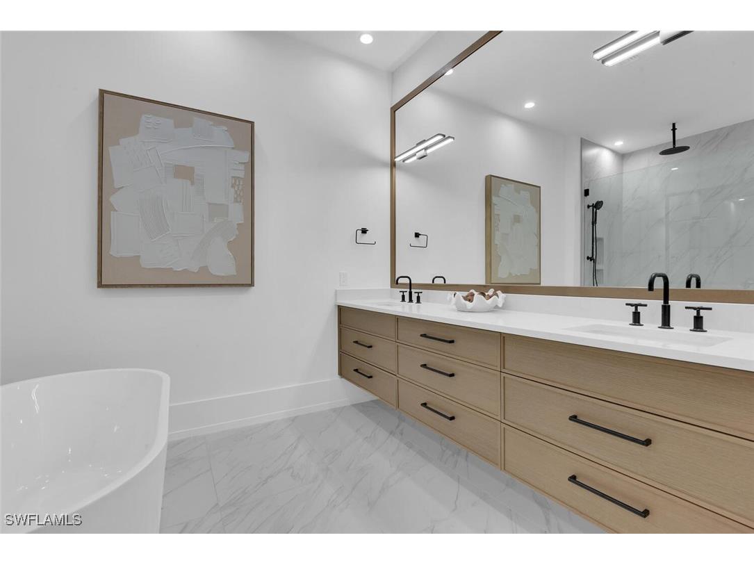 201 8th Street S #209 Naples FL 34102 225082885 image16