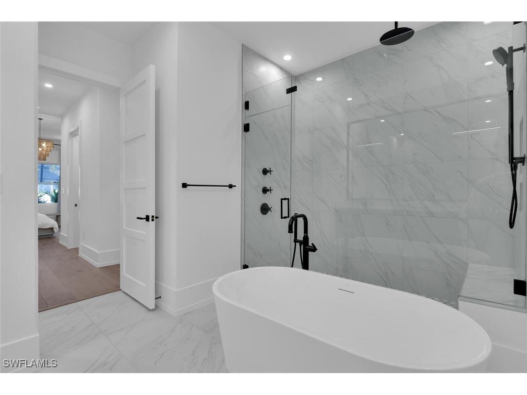 201 8th Street S #209 Naples FL 34102 225082885 image18